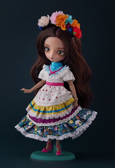 Harmonia bloom Seasonal Doll Gabriela 服装套组 白色