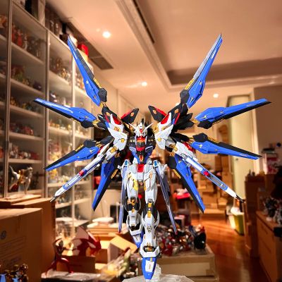 MGEX   1/100  强袭自由高达