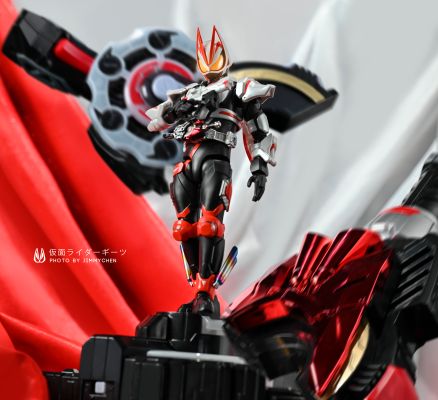 S.H.Figuarts  假面骑士极狐 马格南推进器形态