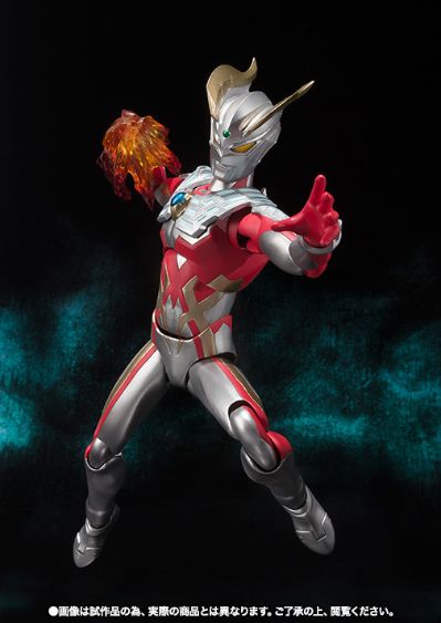 ULTRA-ACT 赛罗奥特曼格斗 强壮日冕型赛罗+月神奇迹型赛罗