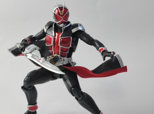 S.H.Figuarts(真骨雕制法)     假面骑士巫骑 火焰形态 10周年纪念版