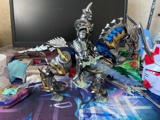 魔戒可动 牙狼 ～魔戒闪骑～ 银牙骑士 绝狼