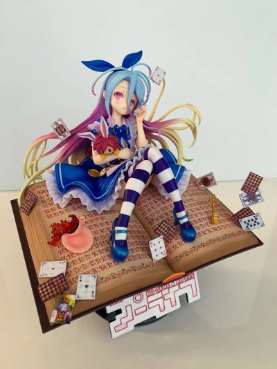 游戏人生 白 爱丽丝梦游仙境