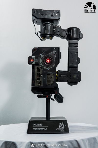 流浪地球 Moss电影道具复刻雕像