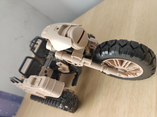 M.S.G 巨神机甲 野外履带车