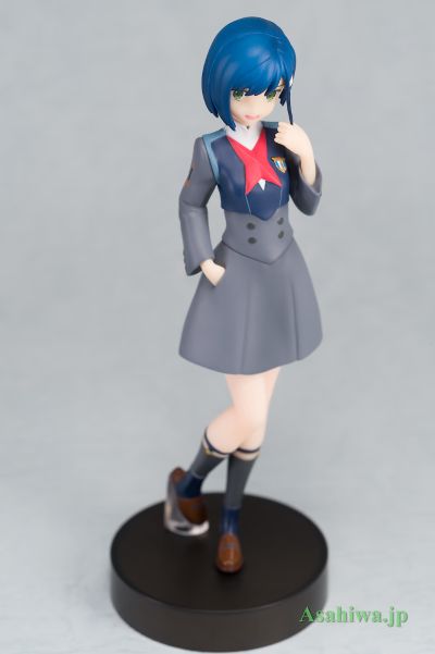 POP UP PARADE DARLING in the FRANXX 莓