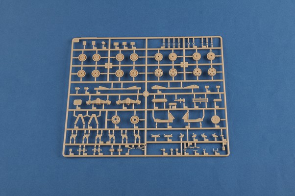 编号:07402 1/35 装甲车辆系列 斯卡梅尔“指挥官”坦克运输车