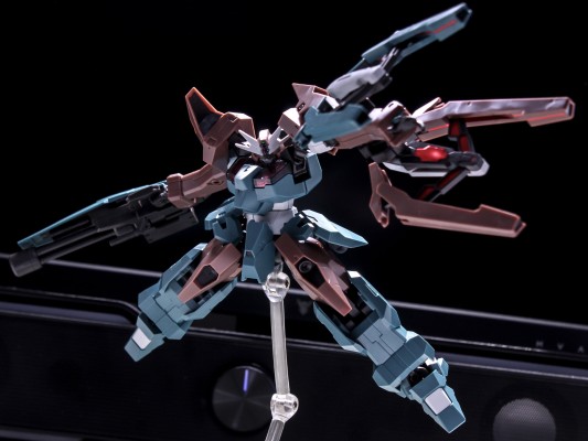 HG 机动战士高达 水星的魔女 索恩魔灵高达