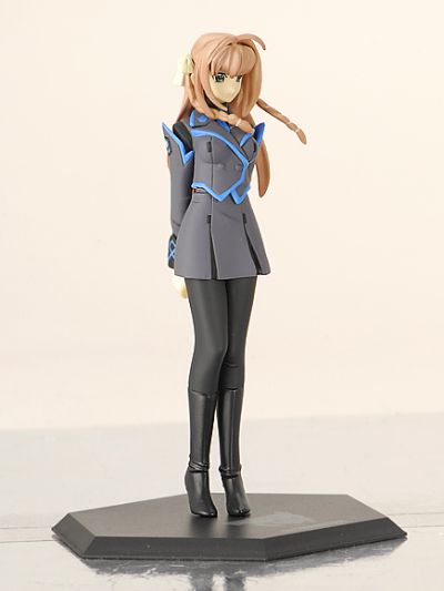 Muv-Luv M.O.E. 最终时代角色 02