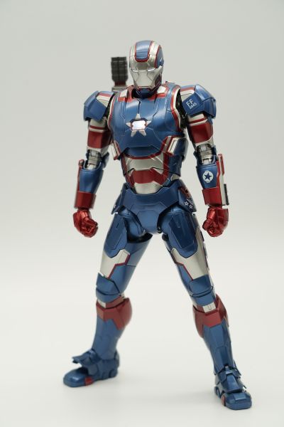 DLX  漫威 无限传奇 钢铁爱国者