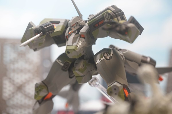 黑之宣告 MiG-21 巴拉莱卡 提奥多尔·艾伯巴赫机