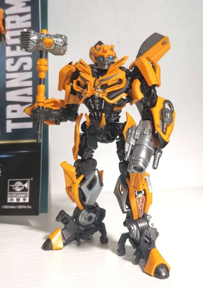 变形金刚5：最后的骑士 大黄蜂