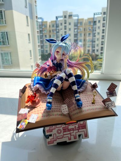 游戏人生 白 爱丽丝梦游仙境