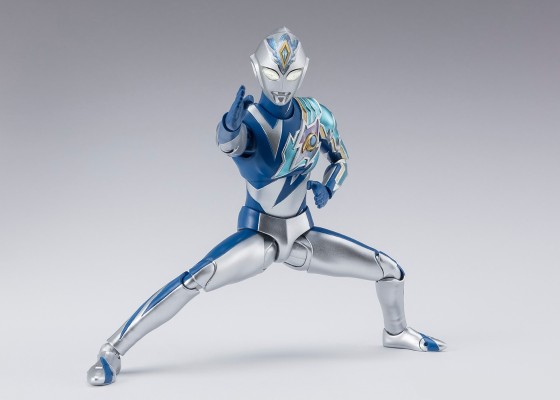 S.H.Figuarts 德凯奥特曼 奇迹型