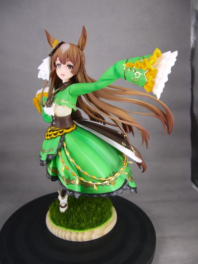 赛马娘 里见光钻