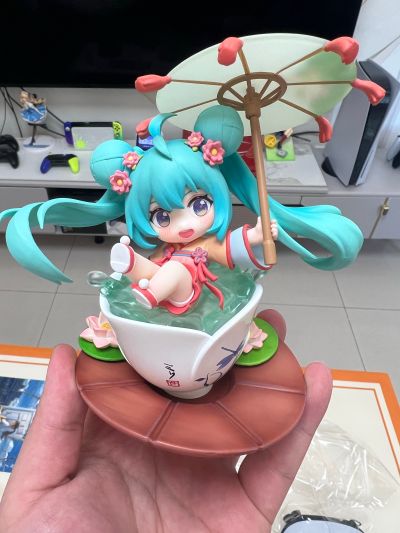 初音未来 荷塘嬉戏