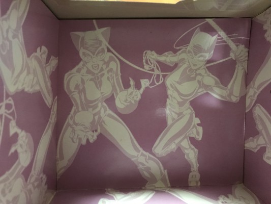 キャットウーマン