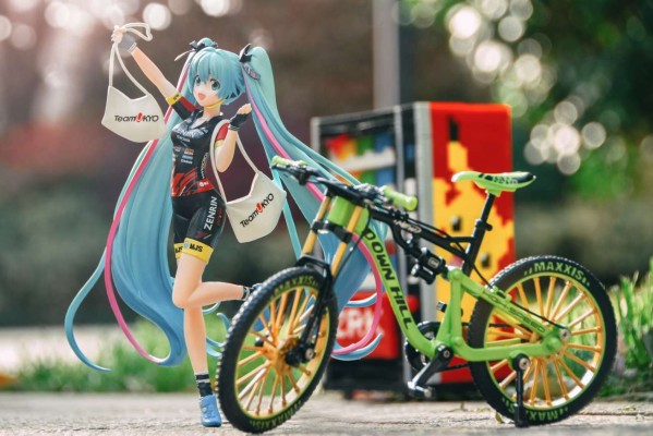 ESPRESTO est 配色与秀发 初音未来赛车女郎 赛车未来2019 右京车队女郎