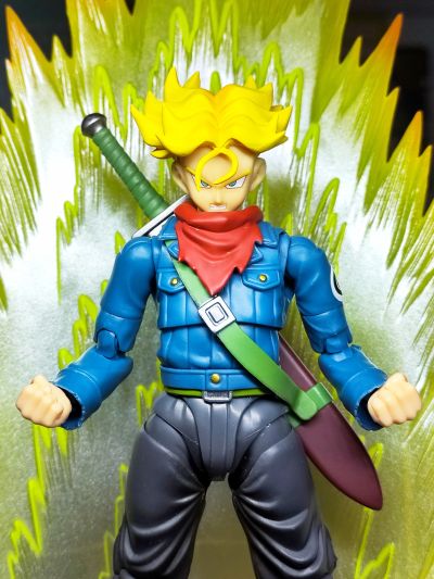 S.H.Figuarts 未来特兰克斯