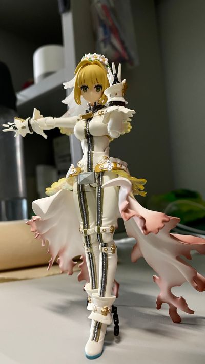 figma #559  命运-冠位指定 剑士 / 尼禄・克劳狄乌斯〔新娘〕