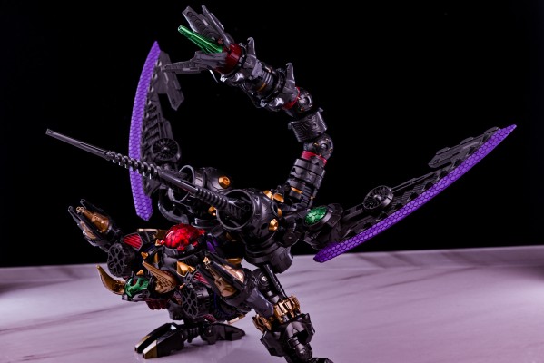 戴亚克隆 DA-94 瓦鲁德巨兵＜金刚＞