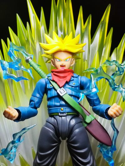 S.H.Figuarts 未来特兰克斯