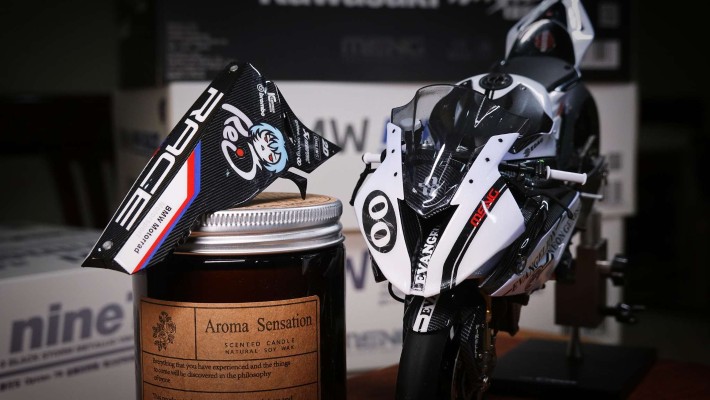 MT-004 宝马 HP4 RACE