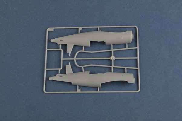 编号：80384 1/48 军用飞机系列 美国F4U-1D“海盗”战斗机