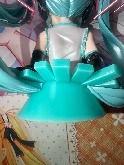 TAITO赏 初音未来39纪念日抽奖活动 终极快乐奖 初音未来胸像 终极快乐奖配色（原画师：藤原）