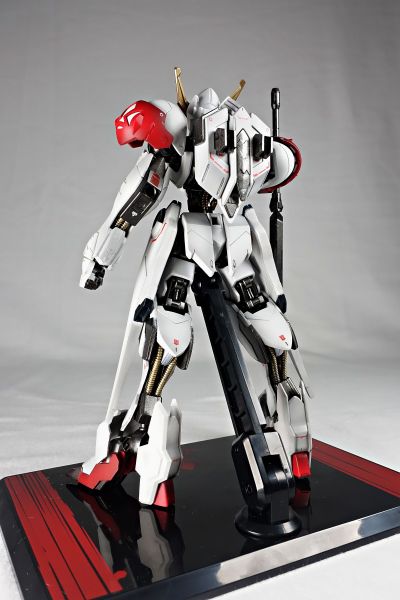 HG 1/144 机动战士高达 铁血的奥尔芬斯第二季 ASW-G-08 巴巴托斯高达 天狼座
