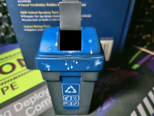 蔚蓝档案 霞泽美游 小心谨慎的观察