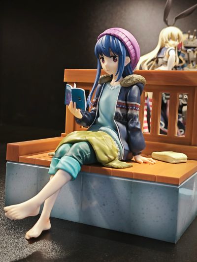 摇曳露营△ 志摩凛 泡脚