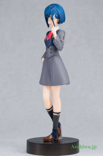 POP UP PARADE DARLING in the FRANXX 莓