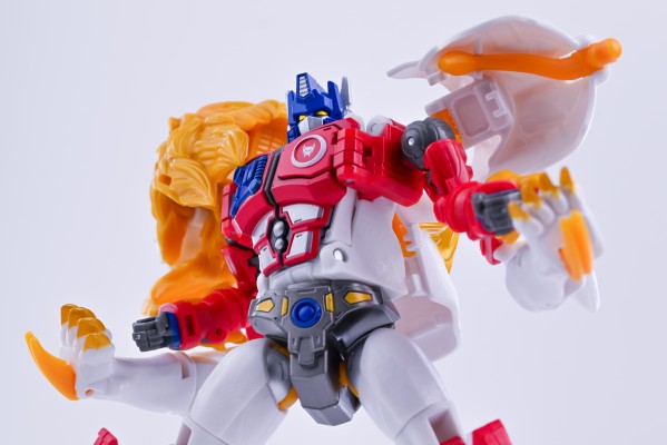 变形金刚传世系列 TL-25 白狮擎天柱