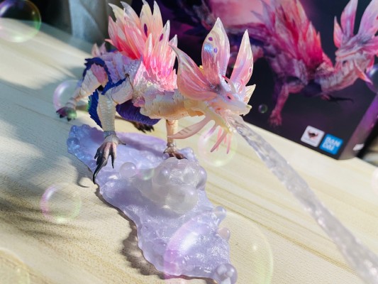 S.H.MonsterArts  怪物猎人系列 泡狐龙