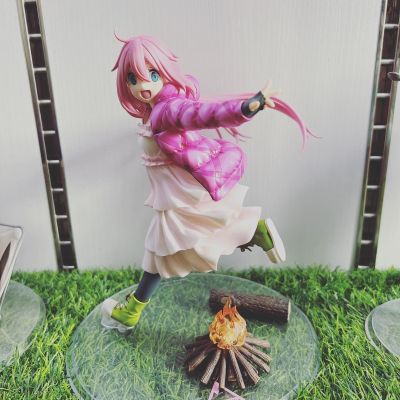 摇曳露营△ 齐藤惠那 与 竹轮