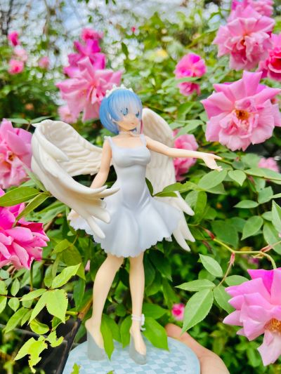 超级景品 “初音未来15周年纪念” 原画师：KEI