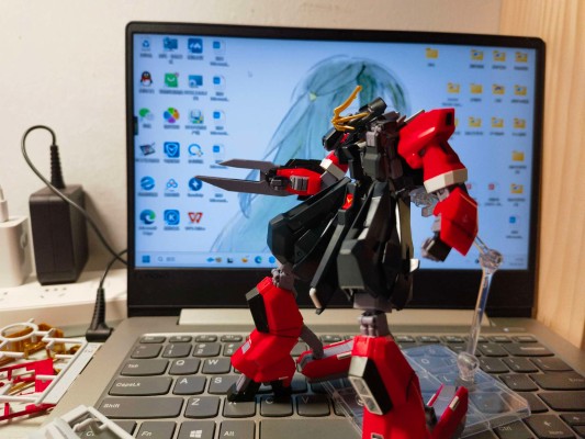 HG 1/144 巴扎姆 红吉翁俘获样式（Z高达外传RE-BOOT版）