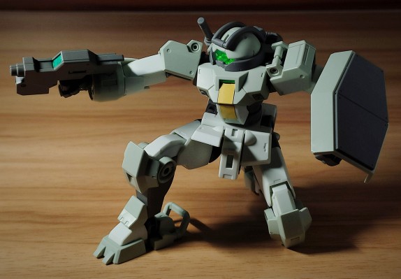 HG 机动战士高达 水星的魔女 学院训练机