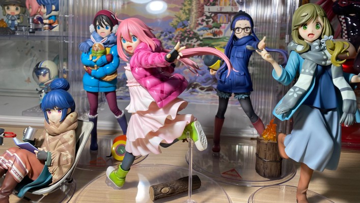 摇曳露营△ 齐藤惠那 与 竹轮