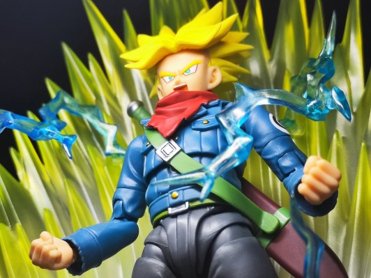 S.H.Figuarts 未来特兰克斯