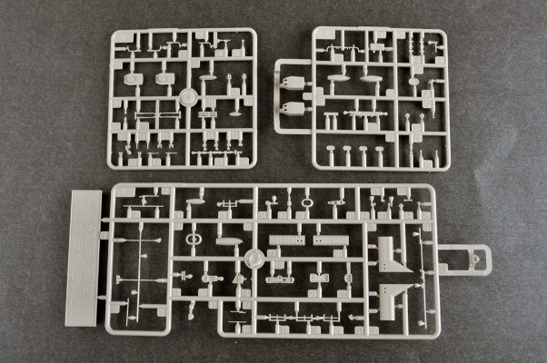 编号：06744 1/700 世界战舰系列 英国 皇家海军“埃克塞特”号 重型巡洋舰