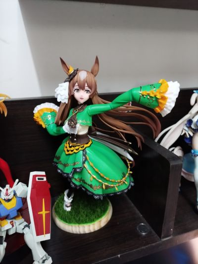 赛马娘 里见光钻