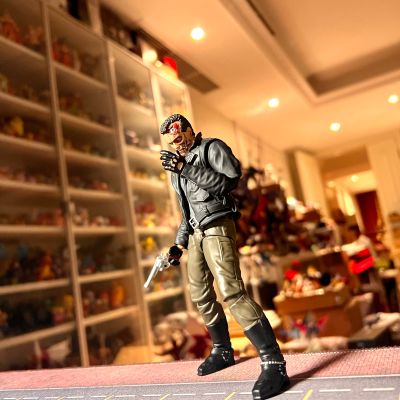 MAFEX 编号176 终结者(1984) T-800