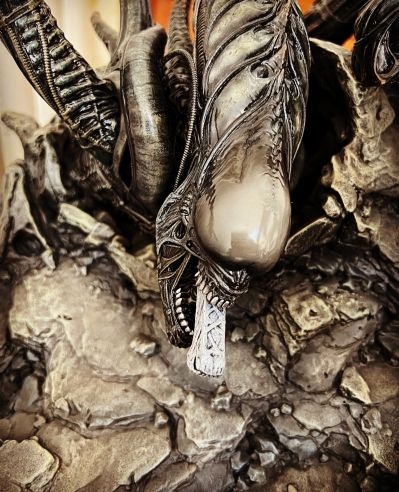 PMDHAL-05 异形大战铁血战士: 第三次世界大战 獠牙外星人 Bonus版