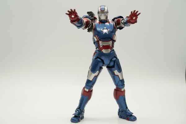 DLX  漫威 无限传奇 钢铁爱国者