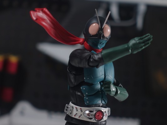 S.H.Figuarts  新·假面骑士 假面骑士