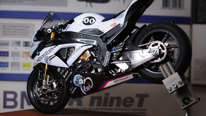 MT-004 宝马 HP4 RACE