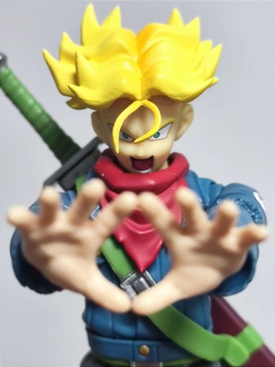S.H.Figuarts 未来特兰克斯