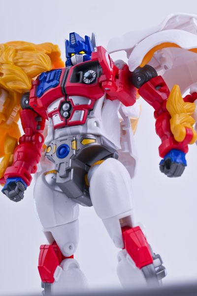 变形金刚传世系列 TL-25 白狮擎天柱